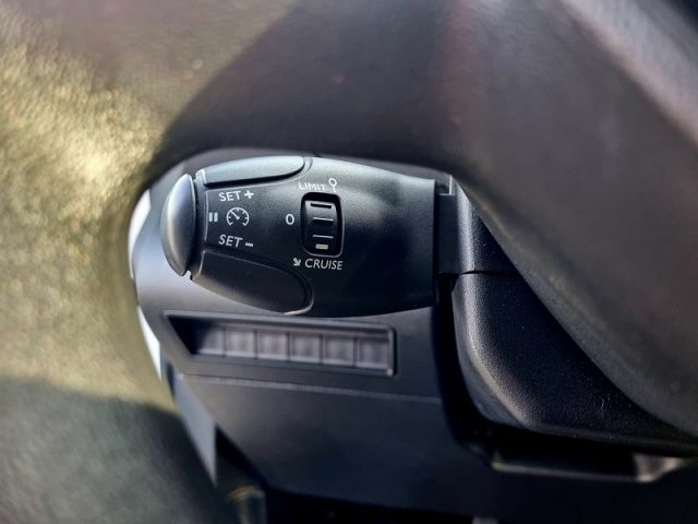 PEUGEOT usata 24