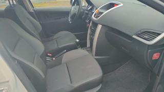 PEUGEOT 207 usata, con USB