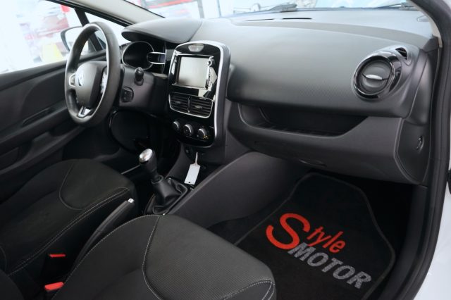 RENAULT Clio usata, con Controllo trazione