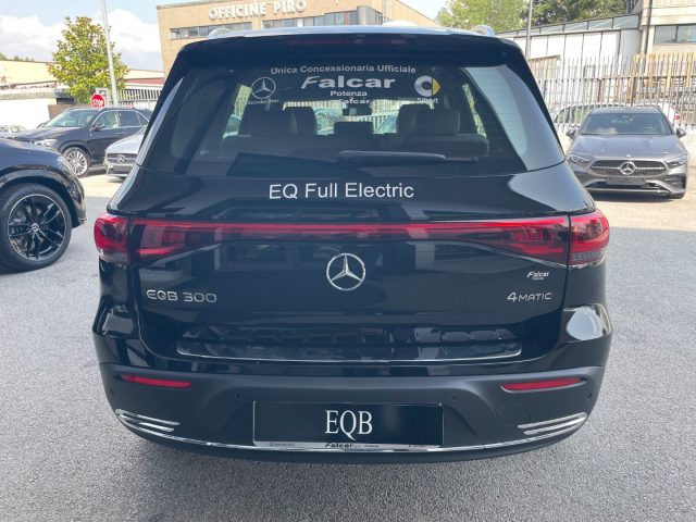 MERCEDES-BENZ EQB usata, con Park Distance Control