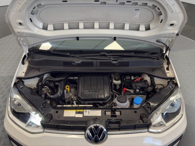 VOLKSWAGEN up! usata 22