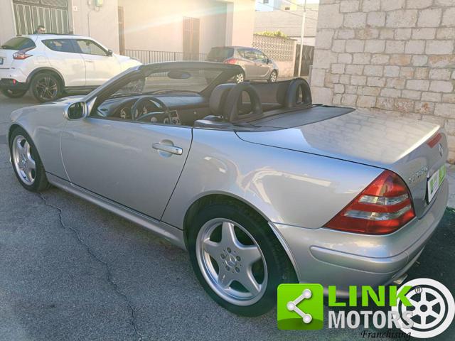 MERCEDES-BENZ SLK 320 usata 33