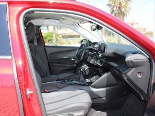 PEUGEOT 2008 usata, con Cruise Control