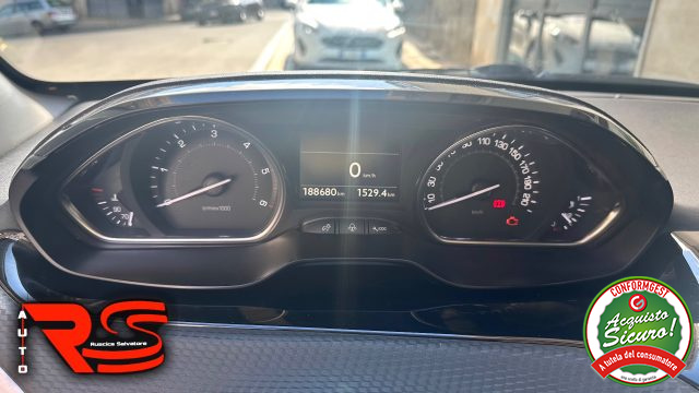 PEUGEOT 2008 usata, con Controllo automatico clima