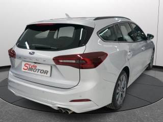 FORD Focus usata, con Bluetooth