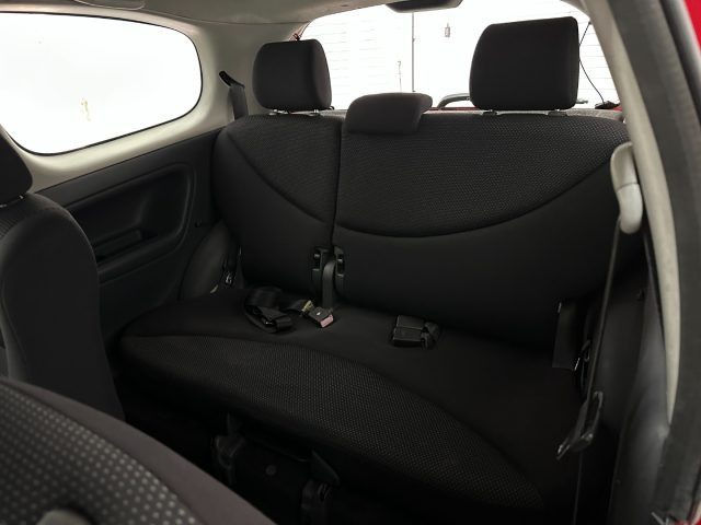 TOYOTA Yaris usata 20