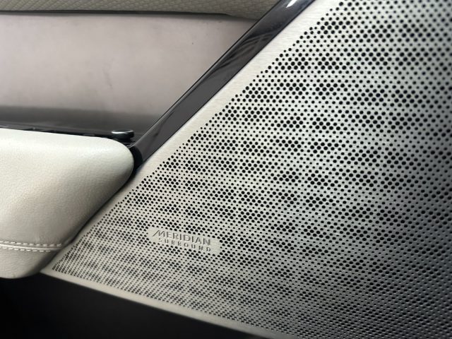 LAND ROVER Range Rover Velar usata, con Pneumatici quattro stagioni
