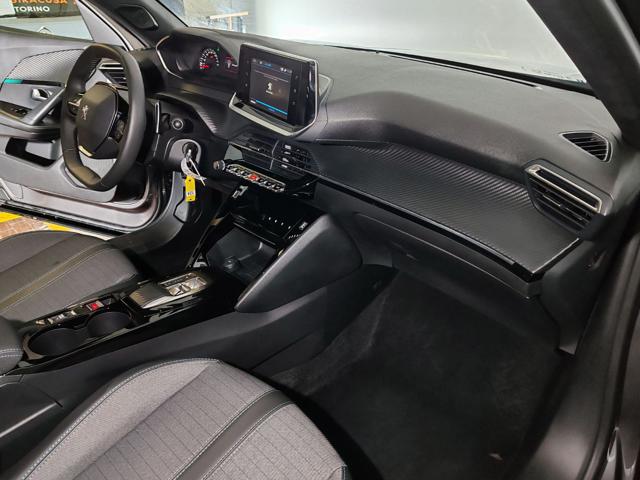 PEUGEOT 2008 usata, con Sistema di navigazione