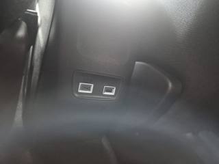 PEUGEOT 2008 usata, con Volante in pelle