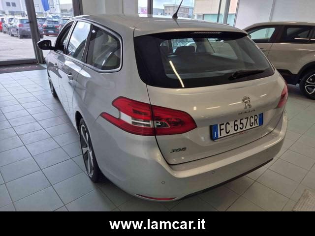 PEUGEOT 308 usata, con Boardcomputer