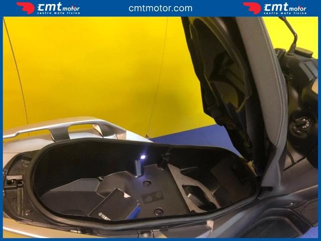 YAMAHA X-Max 400 usata 11