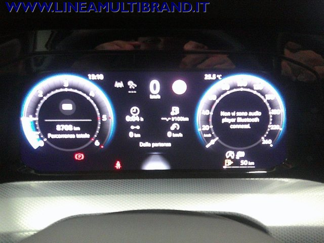 VOLKSWAGEN Golf usata, con USB