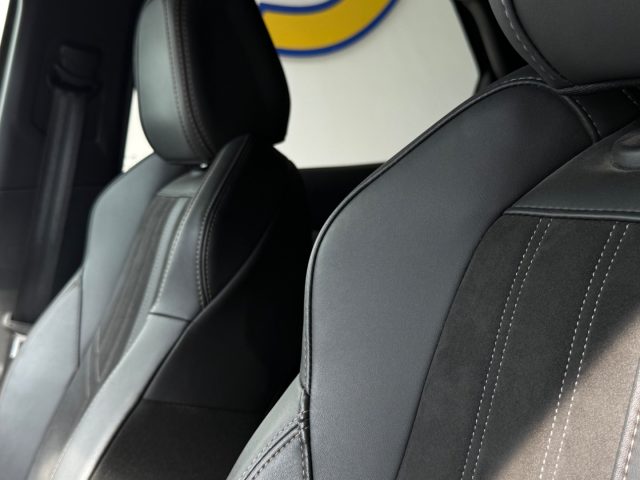 PEUGEOT 3008 usata, con Sensori di parcheggio anteriori