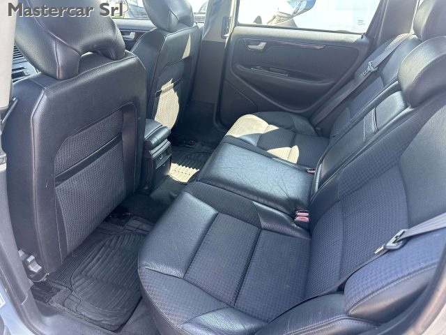 VOLVO V70 usata 11