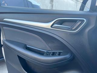MG ZS usata, con Autoradio