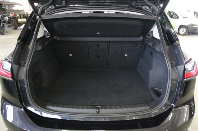 BMW 225 usata, con Sedile posteriore sdoppiato