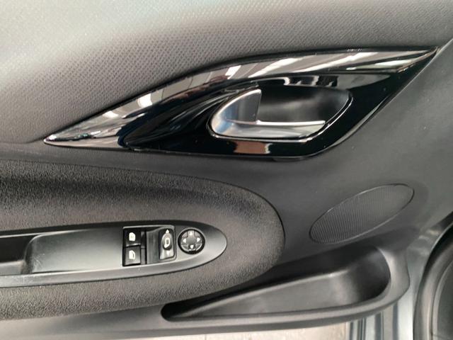 DS AUTOMOBILES DS 3 usata, con Volante in pelle