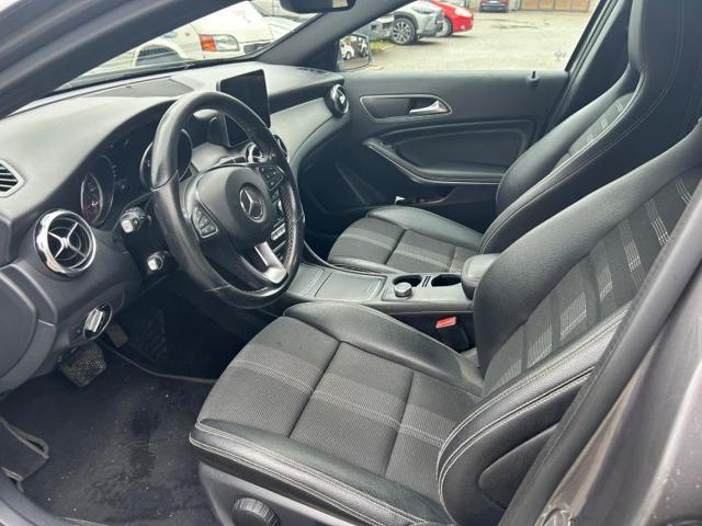MERCEDES-BENZ GLA 200 usata, con Chiusura centralizzata