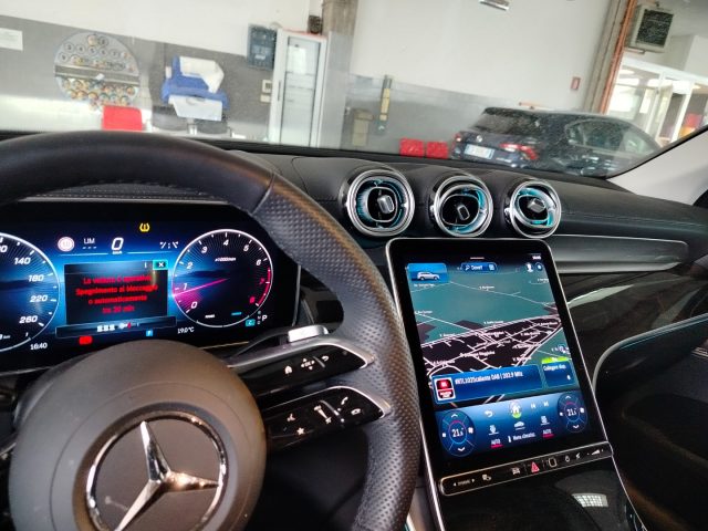MERCEDES-BENZ GLC 300 usata, con Frenata d
