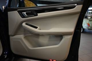 PORSCHE Macan usata 74
