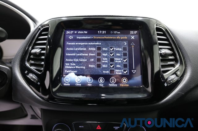 JEEP Compass usata, con Autoradio digitale