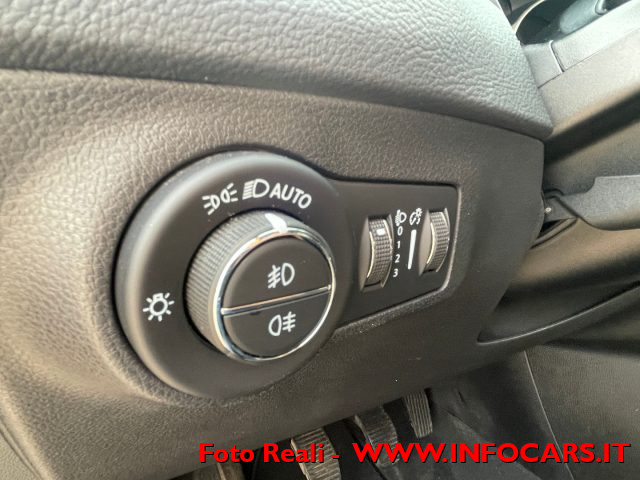 JEEP Compass usata, con Isofix