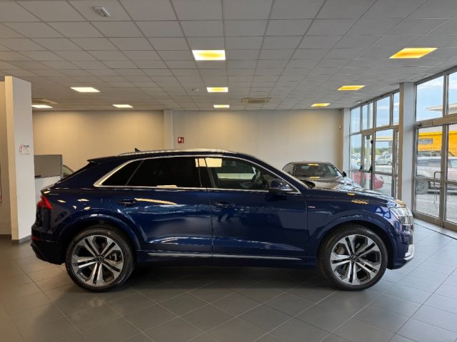 AUDI Q8 usata, con Airbag