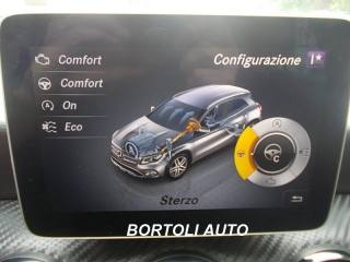 MERCEDES-BENZ GLA 200 usata, con Leve al volante
