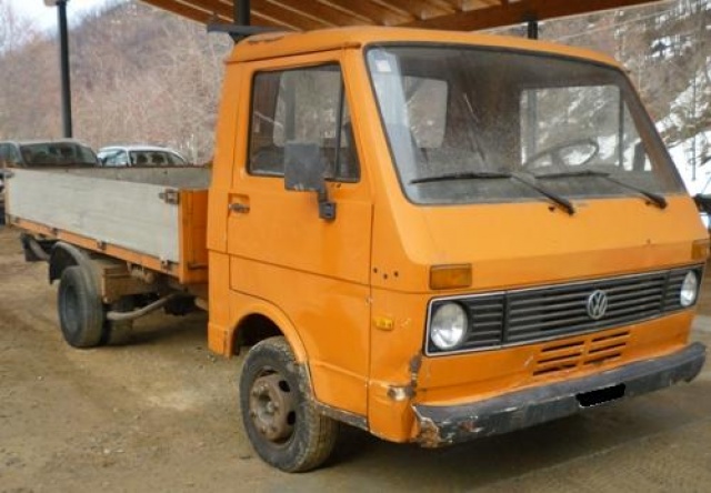 VOLKSWAGEN usata 0