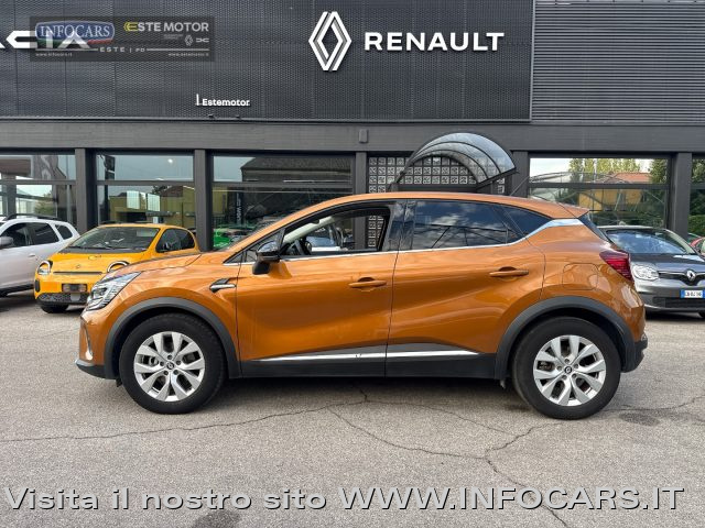 RENAULT Captur usata, con Bracciolo