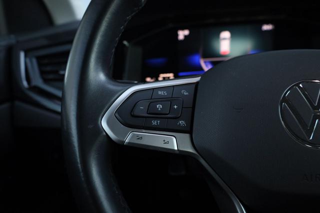 VOLKSWAGEN Taigo usata, con USB