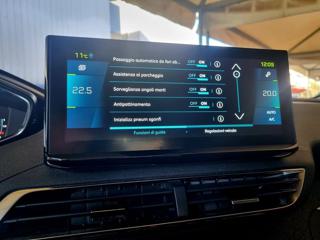 PEUGEOT 3008 usata, con Sedile posteriore sdoppiato