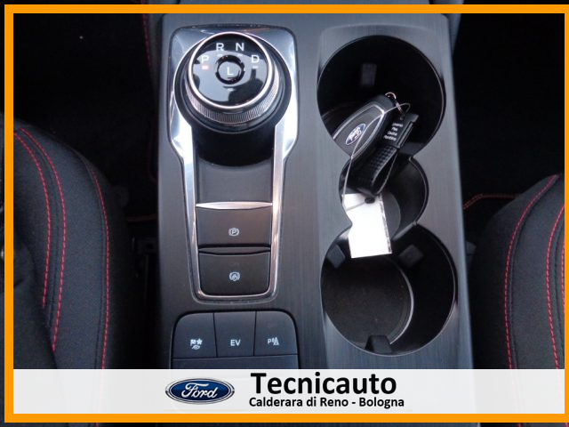 FORD Kuga usata, con Specchietti laterali elettrici