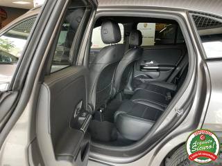 MERCEDES-BENZ GLA 200 usata, con Volante in pelle