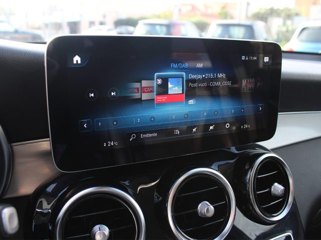MERCEDES-BENZ GLC 220 usata, con Leve al volante