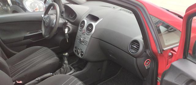OPEL Corsa usata, con Cruise Control