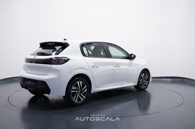 PEUGEOT 208 usata, con Autoradio