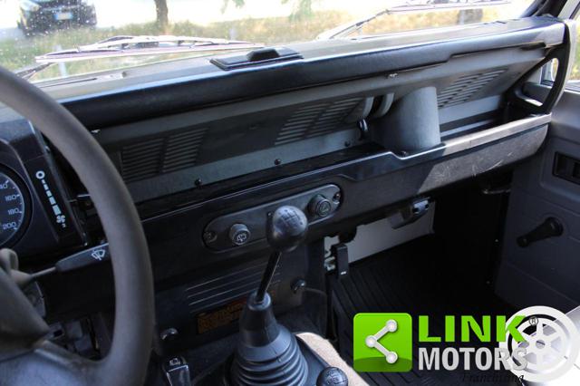 LAND ROVER Defender usata 10
