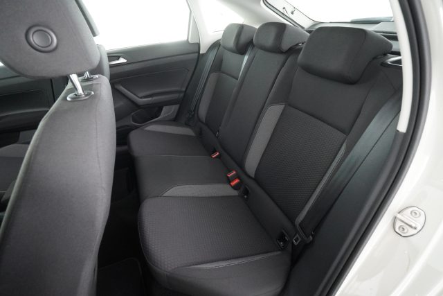 VOLKSWAGEN Taigo usata 3