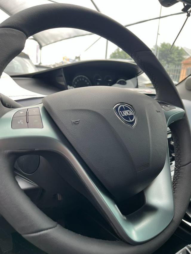LANCIA Ypsilon usata, con Airbag testa