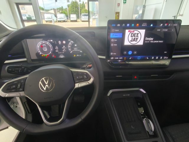 VOLKSWAGEN T-Roc usata, con Park Distance Control