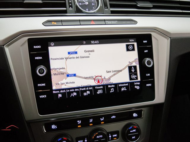 VOLKSWAGEN Passat Variant usata, con ESP