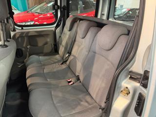 RENAULT Kangoo usata 7