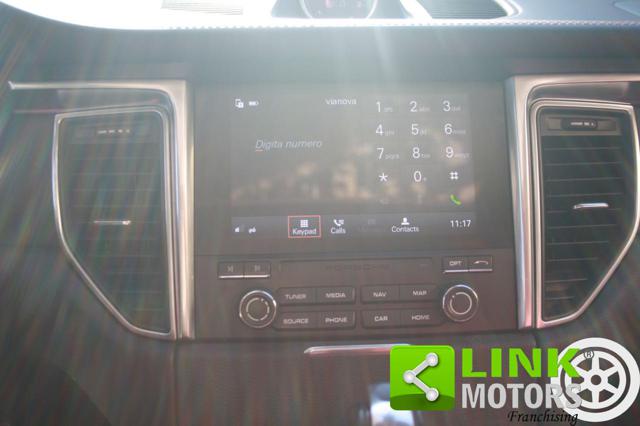 PORSCHE Macan usata, con Luce d