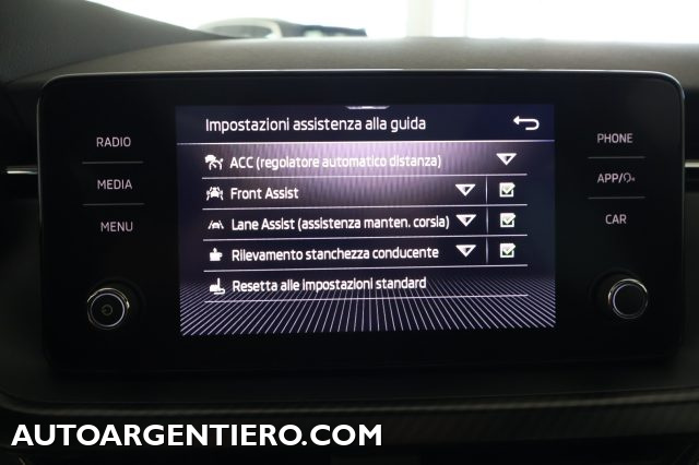 SKODA Kamiq usata, con USB