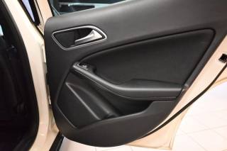 MERCEDES-BENZ GLA 180 usata 59