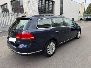 VOLKSWAGEN Passat usata, con Airbag laterali