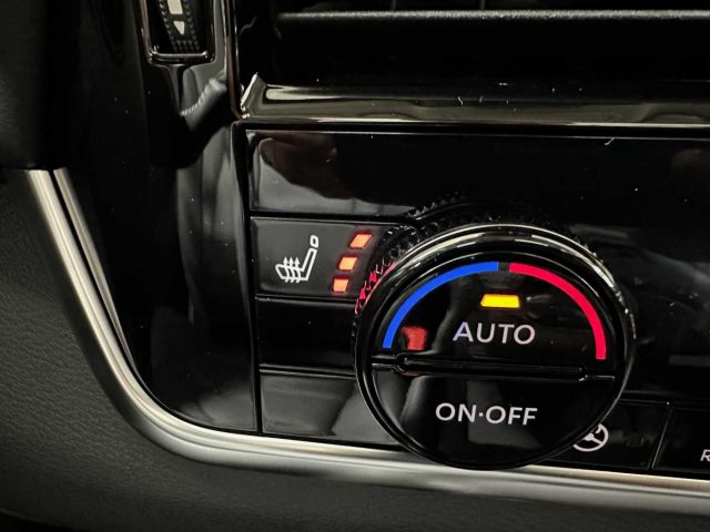 NISSAN X-Trail usata, con Specchietti laterali elettrici