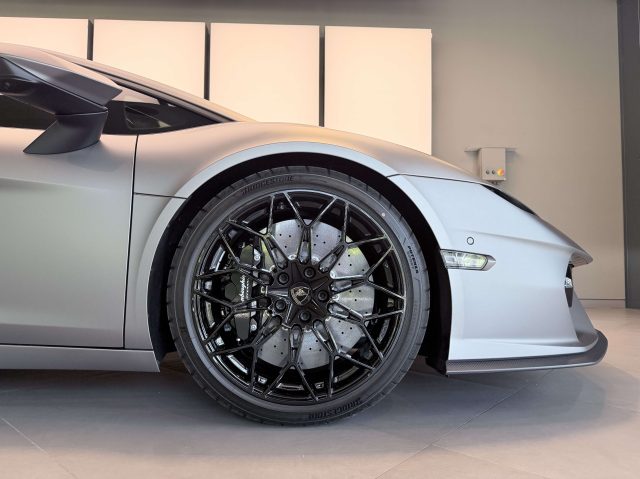 LAMBORGHINI Temerario usata, con Antifurto