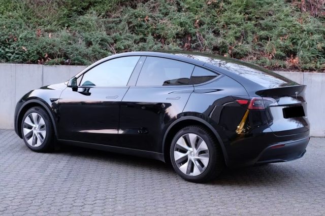 TESLA Model Y usata, con Chiusura centralizzata